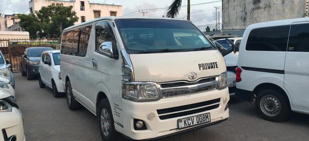 Toyota HiAce 2012 White - thumbnail 5