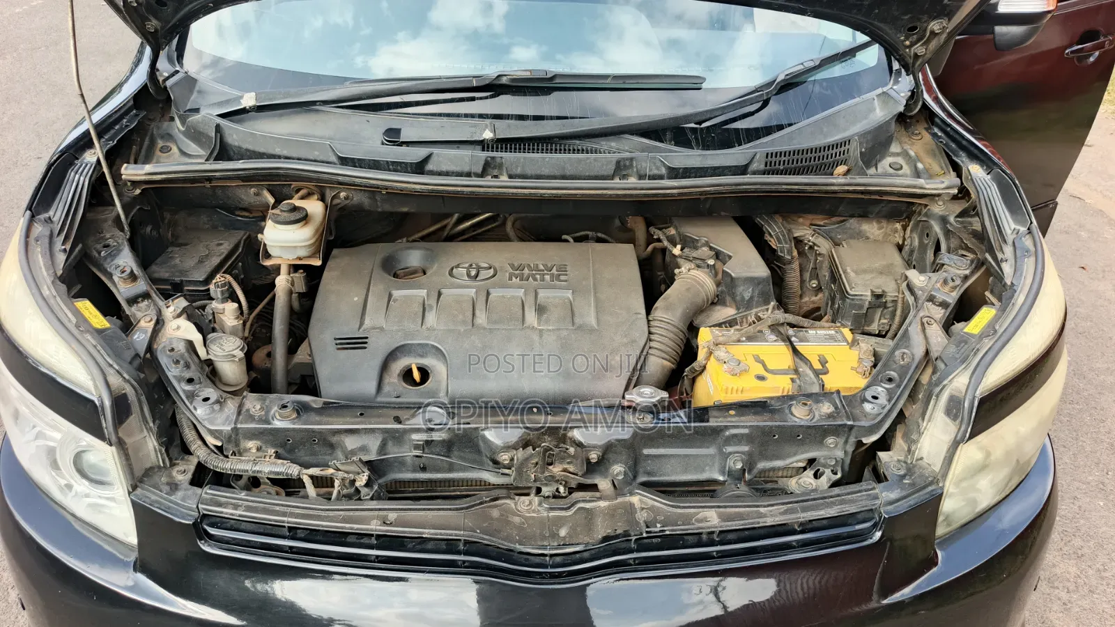 Toyota Voxy 2010 Black