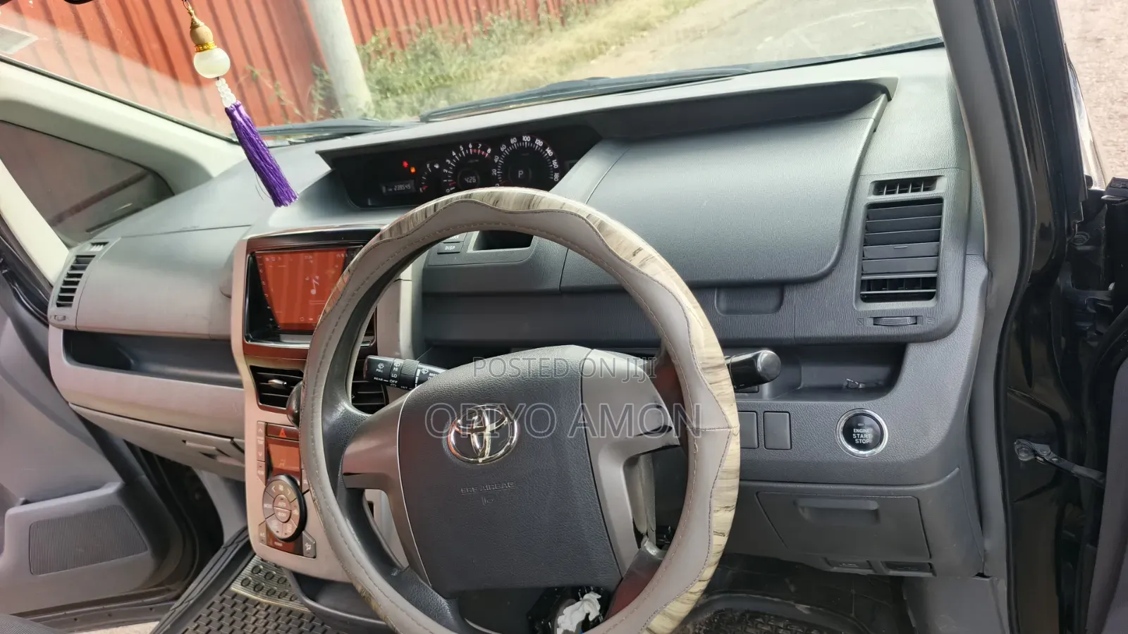 Toyota Voxy 2010 Black