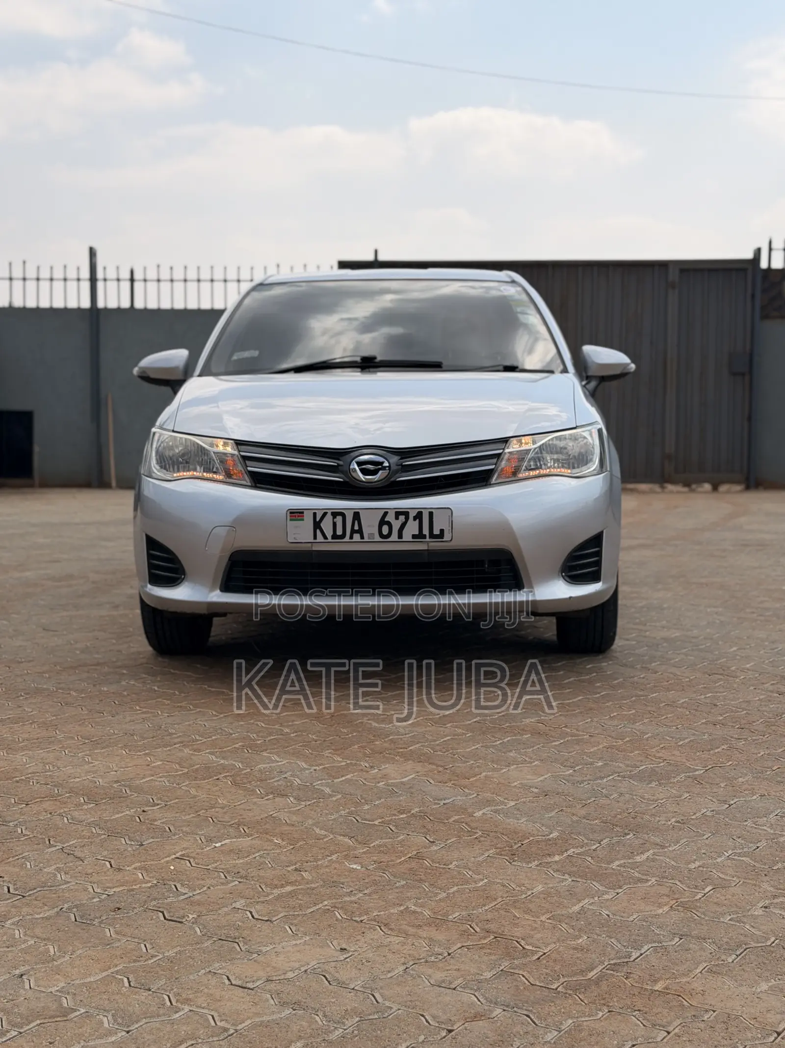 Toyota Axio 2013 Silver