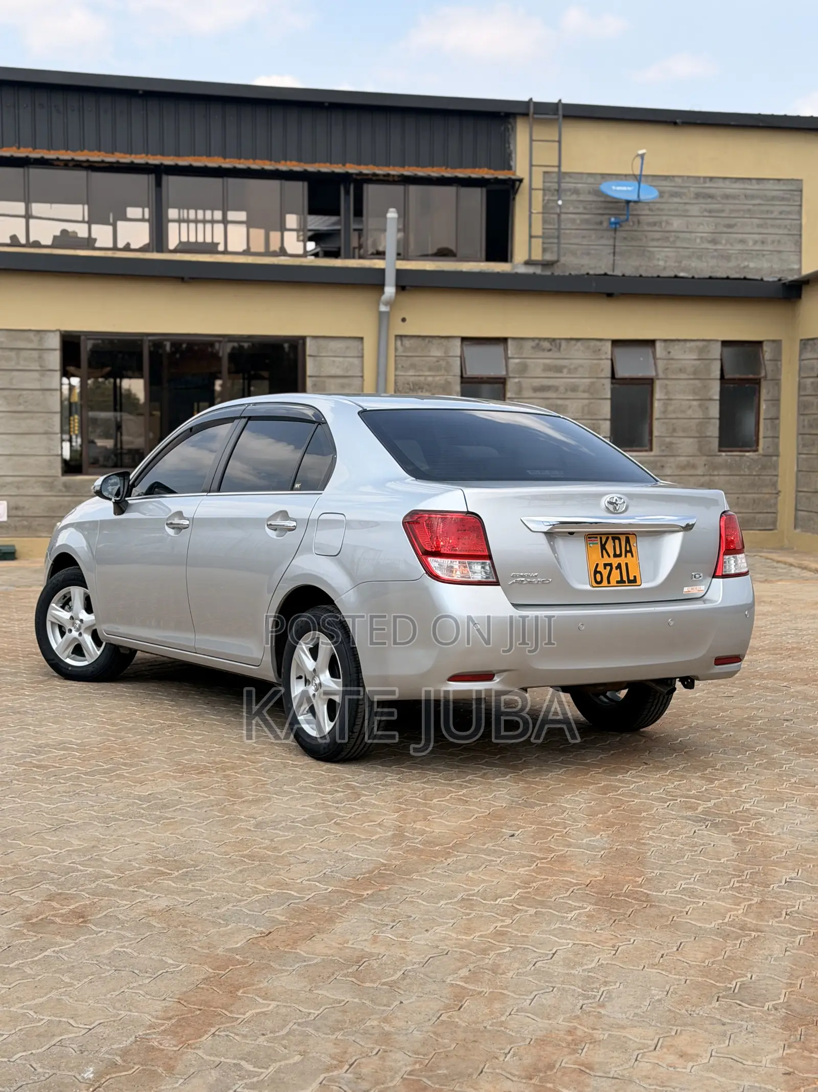 Toyota Axio 2013 Silver