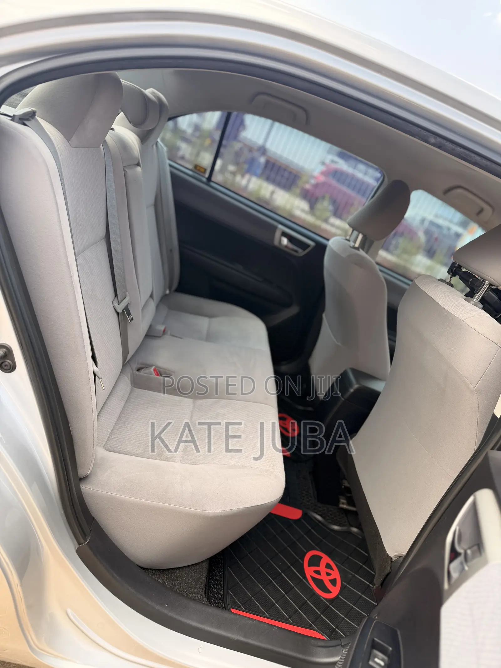Toyota Axio 2013 Silver