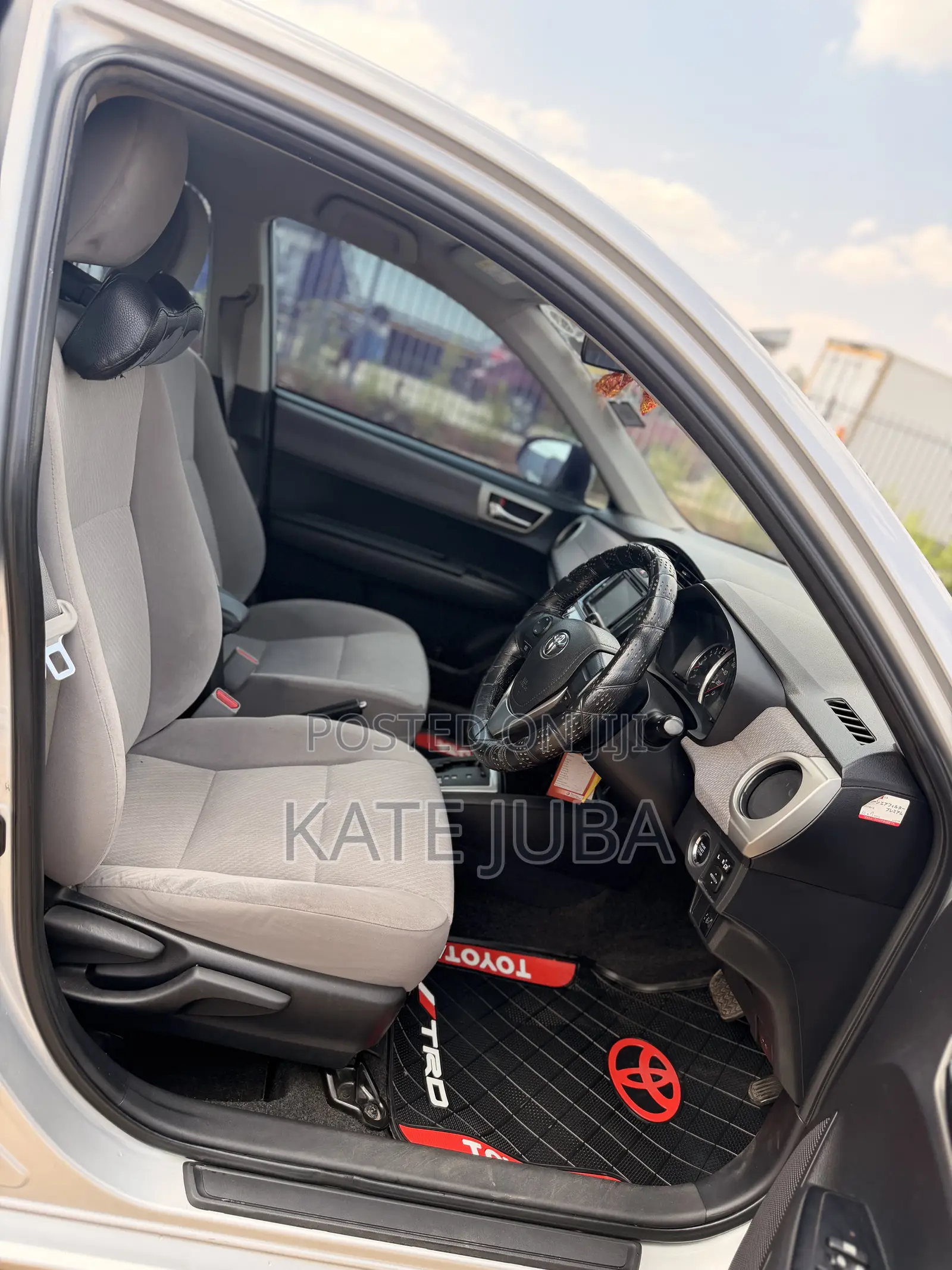 Toyota Axio 2013 Silver