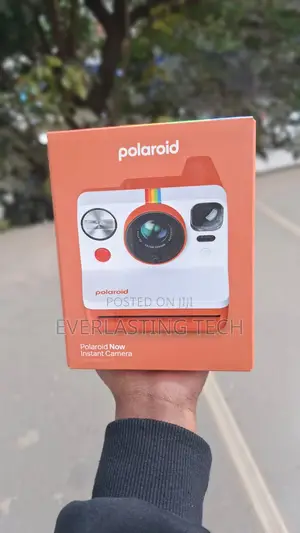 Polaroid Now Instant Camera Generation 3 | Pebble White