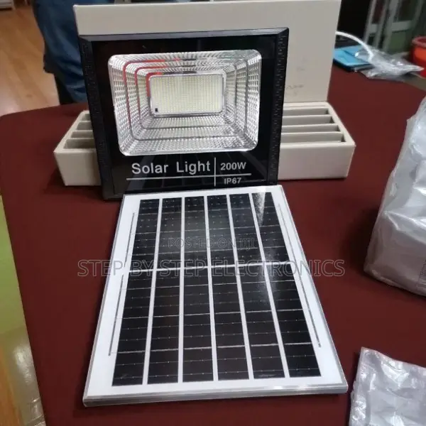 Quality Ensured 200w Outdoor Security Solar Led Floodlight