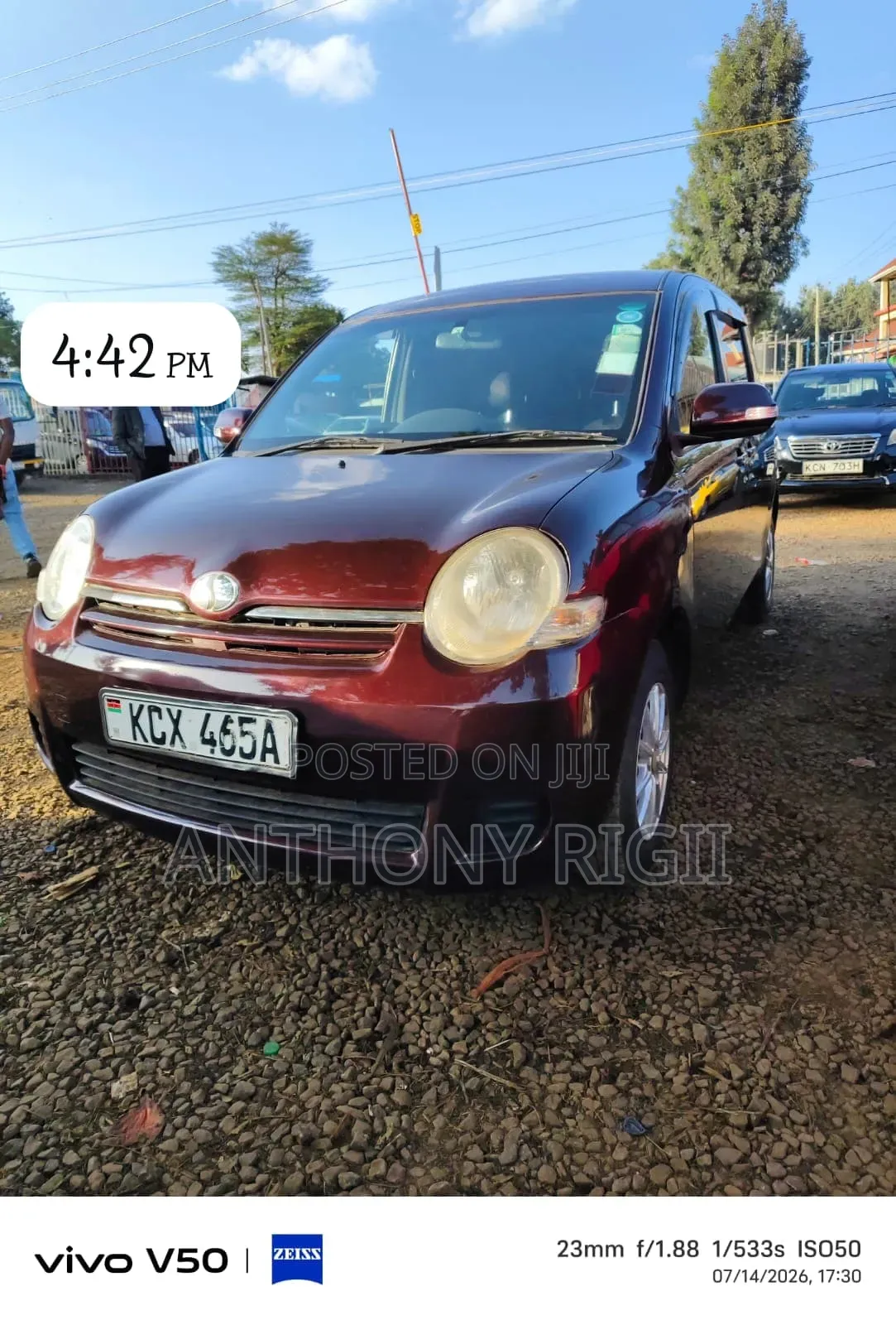 Toyota Sienta 1.5 FWD 2013 Burgundy