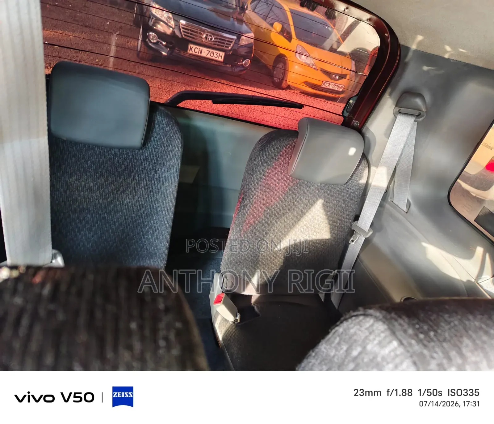 Toyota Sienta 1.5 FWD 2013 Burgundy