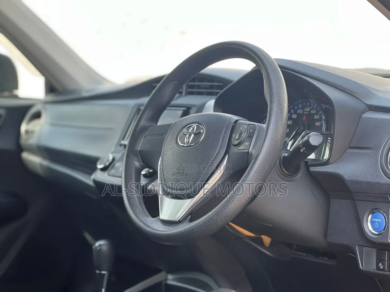 Toyota Corolla Fielder 1.5 Hybrid FWD 2020 Black