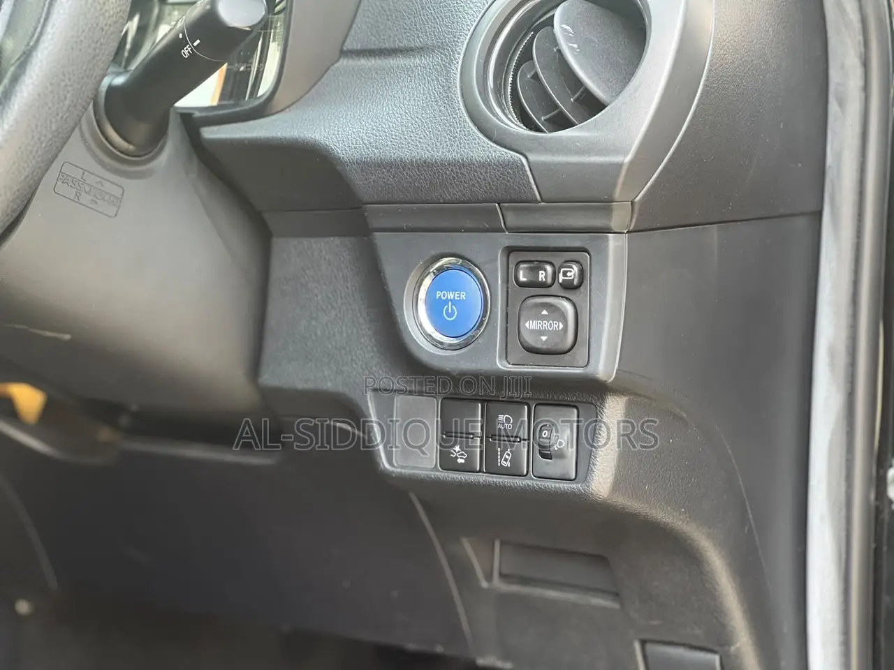 Toyota Corolla Fielder 1.5 Hybrid FWD 2020 Black