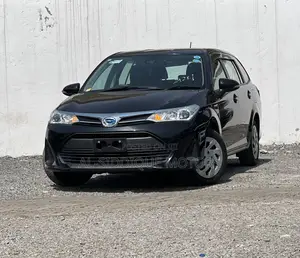 Toyota Corolla Fielder 1.5 Hybrid FWD 2020 Black