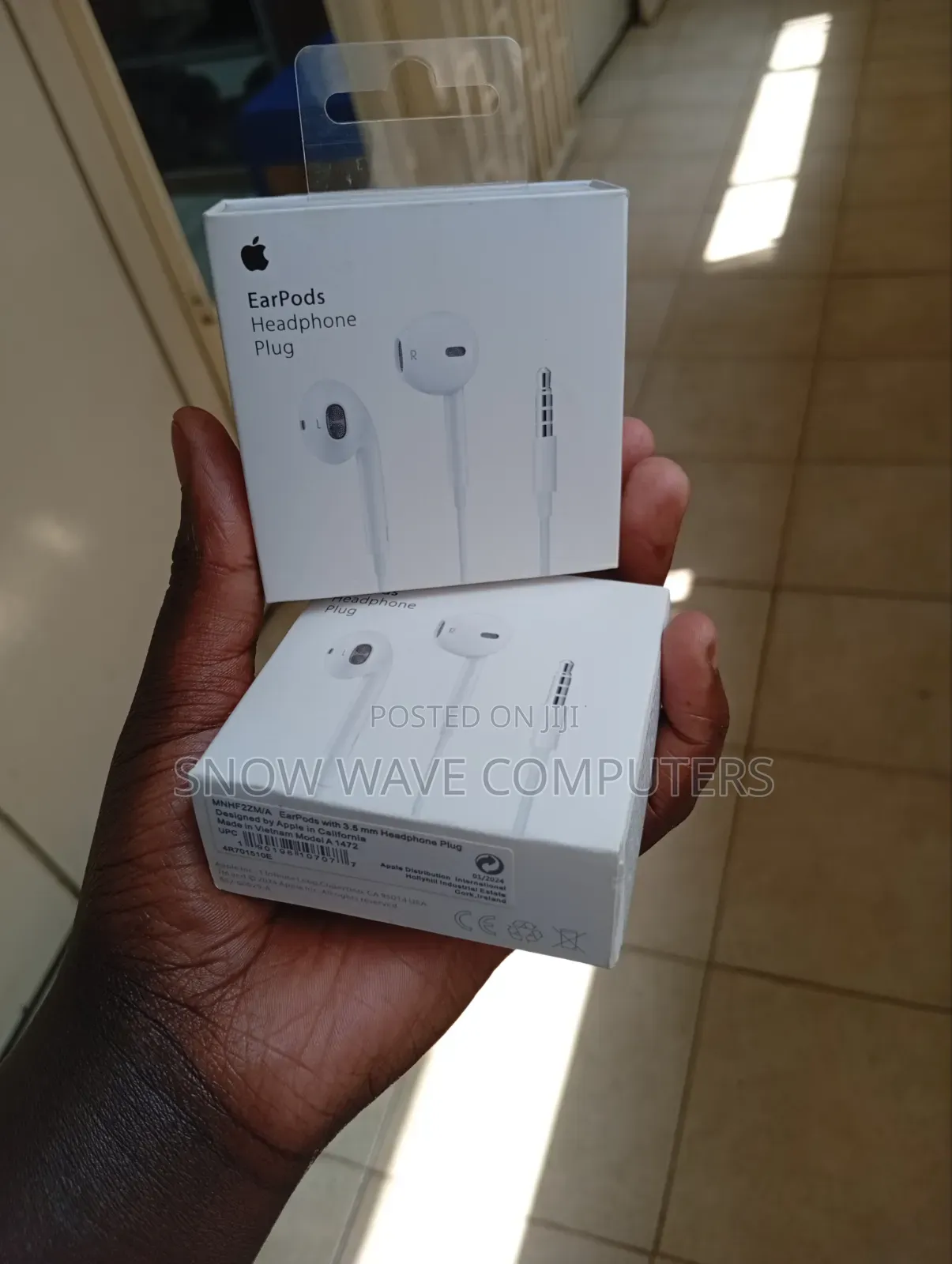 Apple Earpods Wired Headphones 3.5mm Plug Earphones