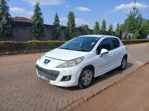 Peugeot 207 2012 White