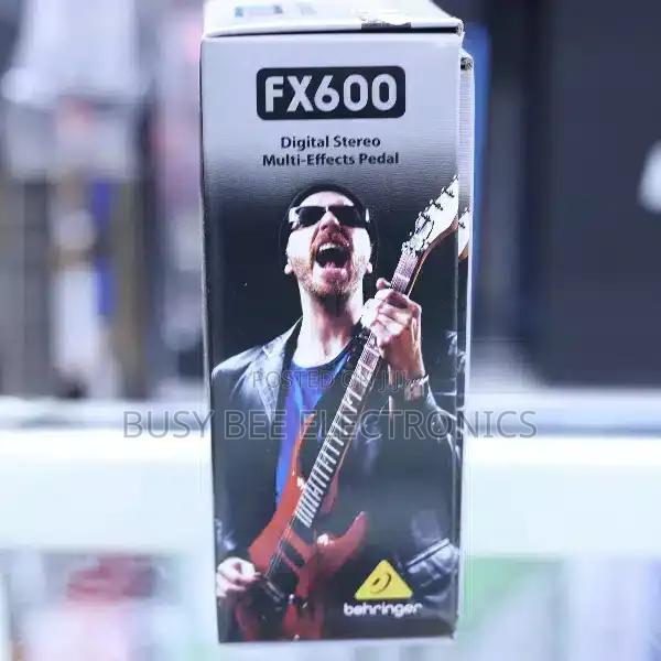 Behringer FX600 Guitar Effects Pedal - thumbnail 10