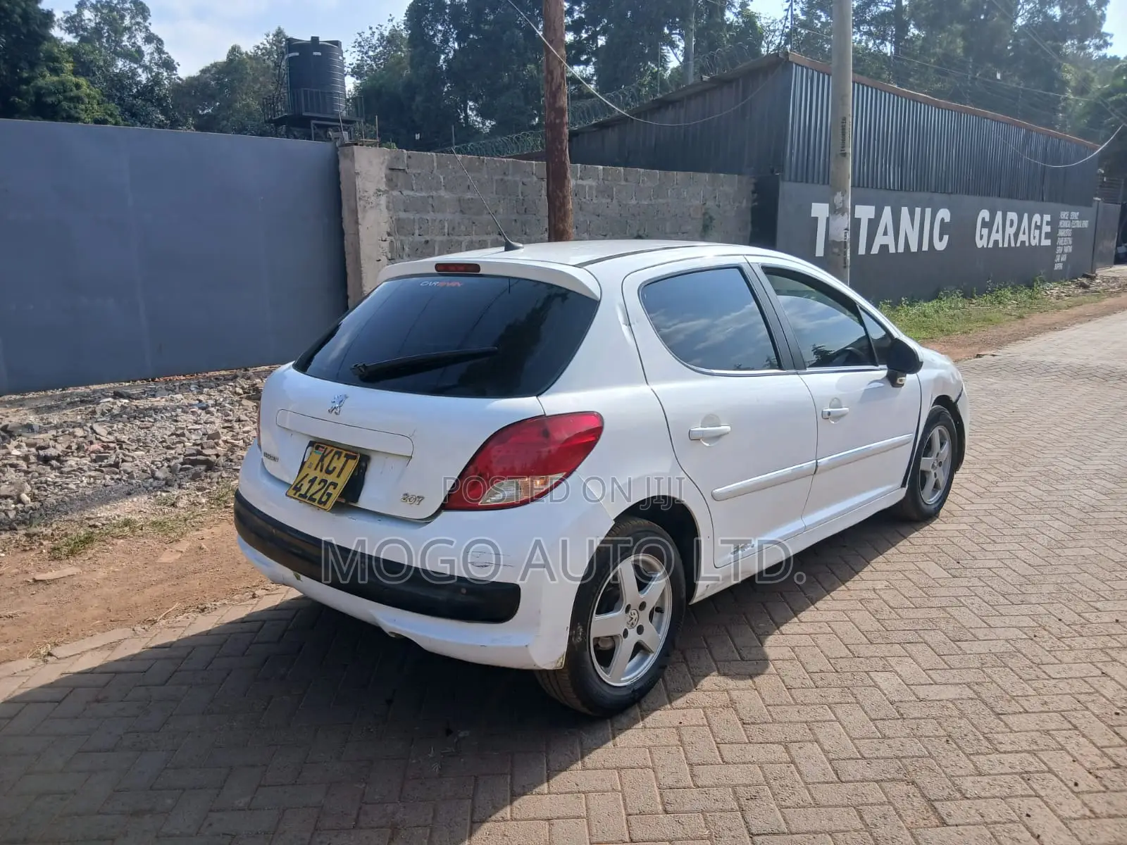 Peugeot 207 2012 White