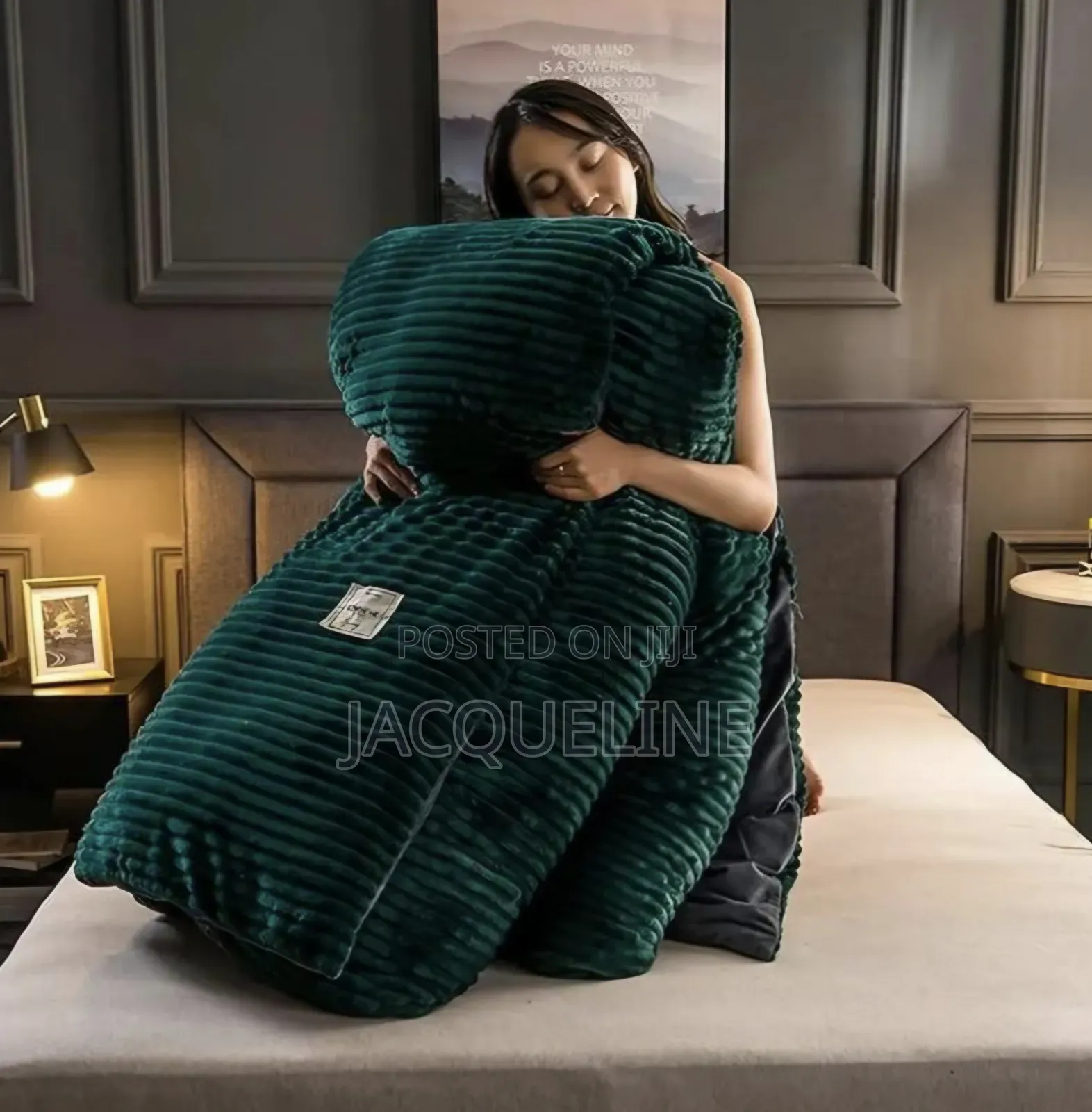 Velvet Woolen Duvet Blanket Set With Pillowcases and 1 Bedsheet