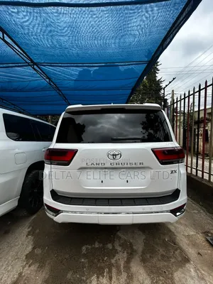Toyota Land Cruiser 2024 White