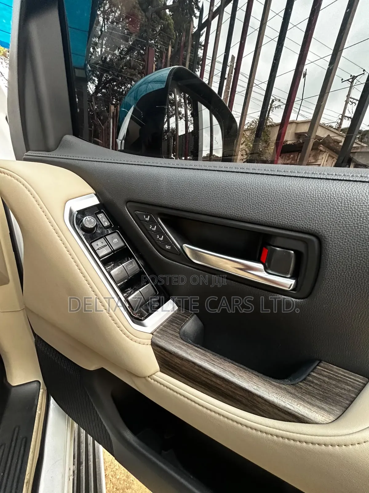 Toyota Land Cruiser 2024 White