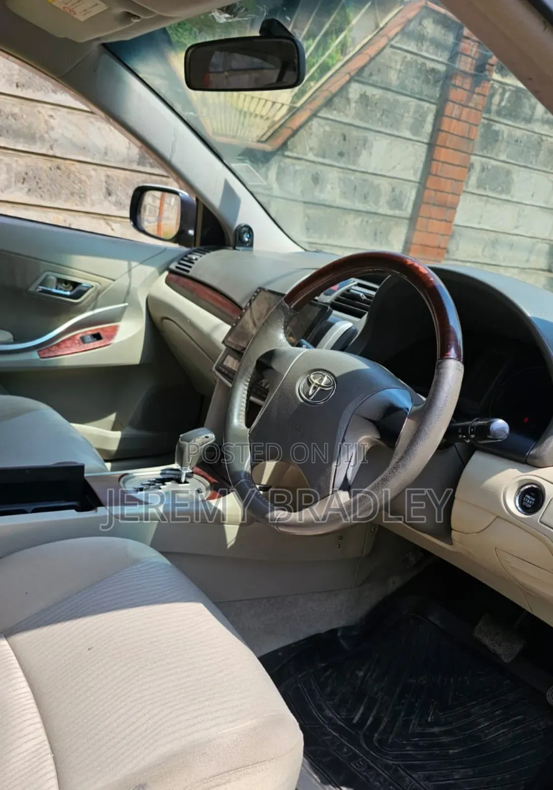 Toyota Premio 2013 White