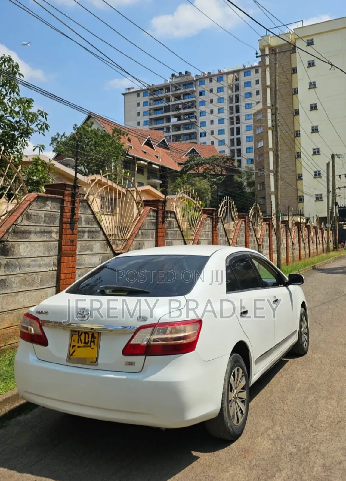 Toyota Premio 2013 White