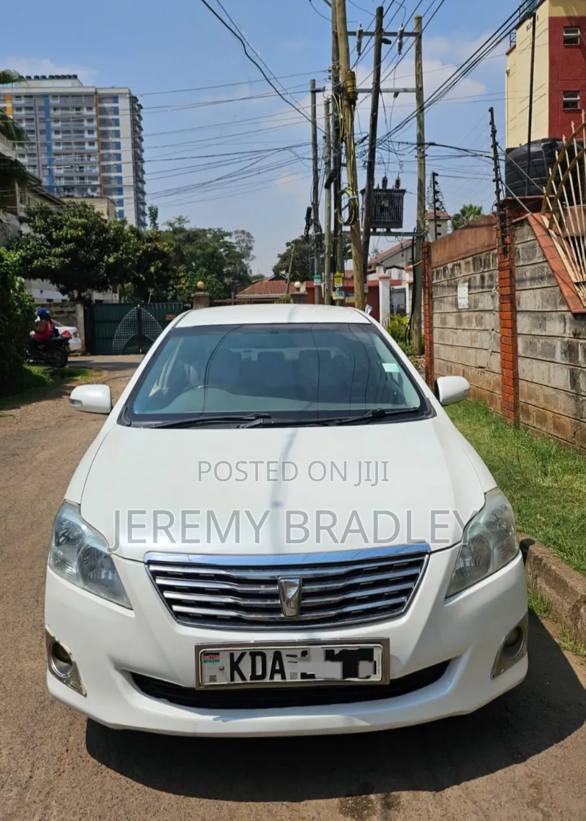 Toyota Premio 2013 White