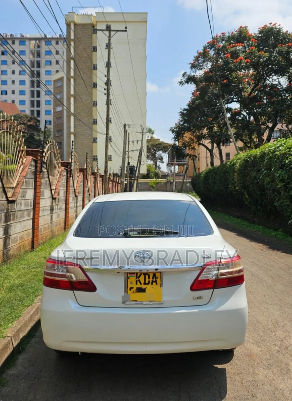 Toyota Premio 2013 White