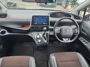Toyota Sienta 2020 White