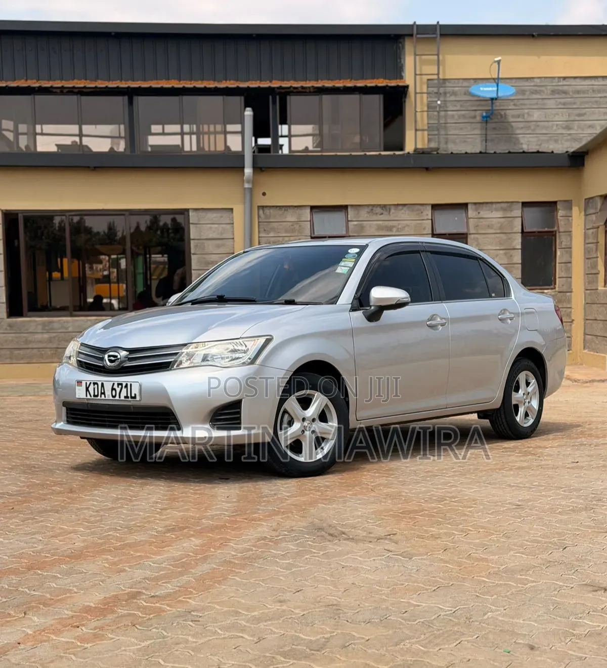 Toyota Axio 2013 Silver