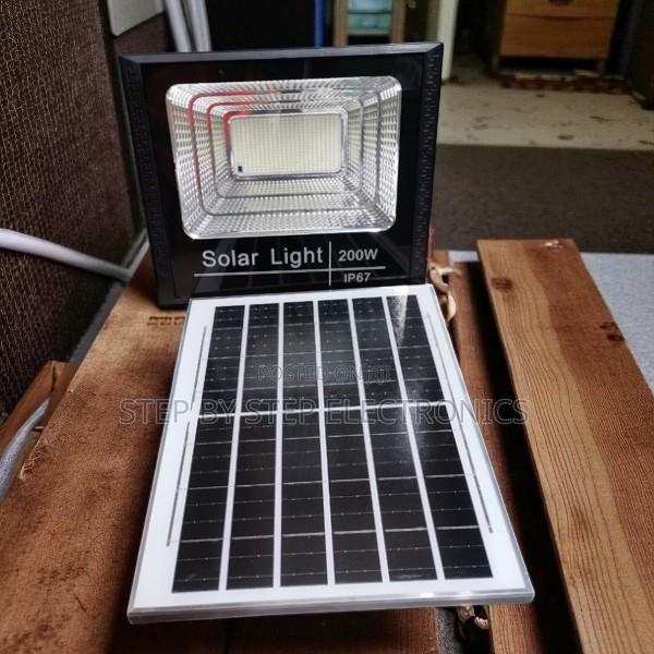 Heavy-Duty 200 Watts Solar Flood Light With Remote Control