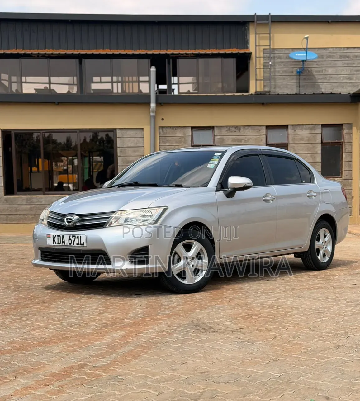 Toyota Axio 2013 Silver