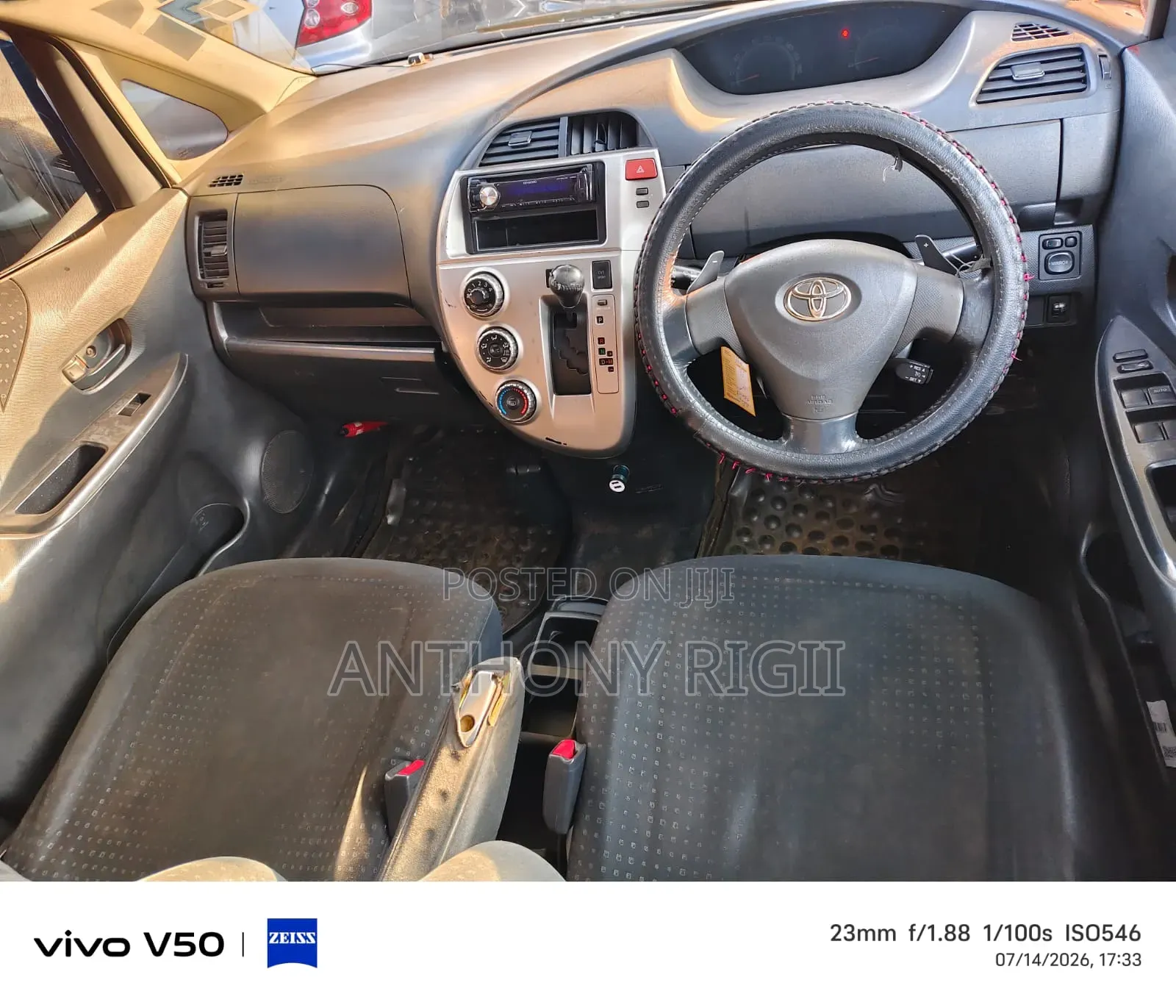 Toyota Ractis 1.5 FWD 2010 Red