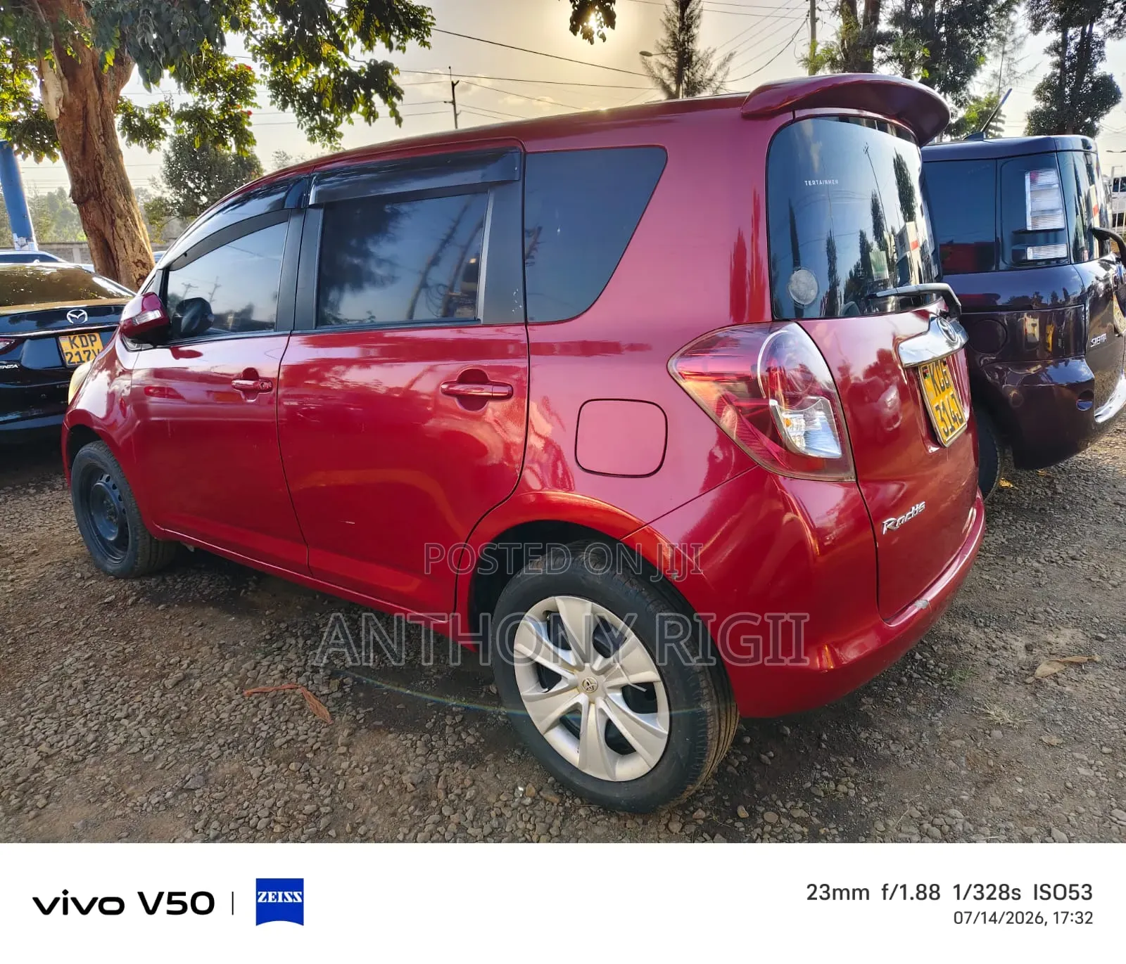 Toyota Ractis 1.5 FWD 2010 Red