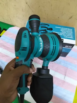 Wood MAKITA ROTARY SANDER SET 550 WATTS and Sanding Pads