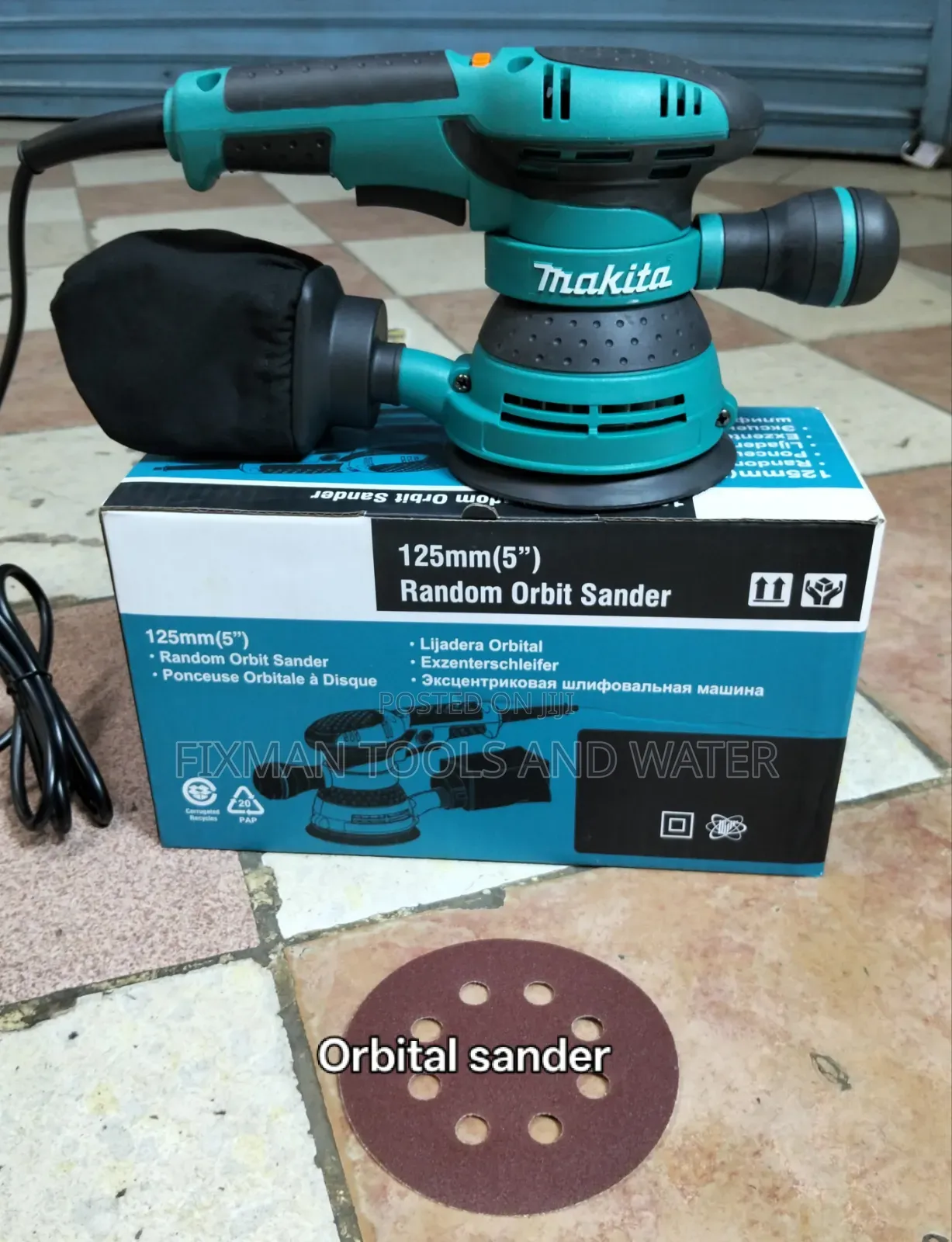Wood MAKITA ROTARY SANDER SET 550 WATTS and Sanding Pads