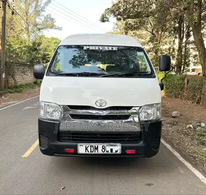 Toyota HiAce 2016 White