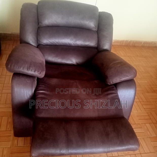 Recliner Seats - thumbnail 2