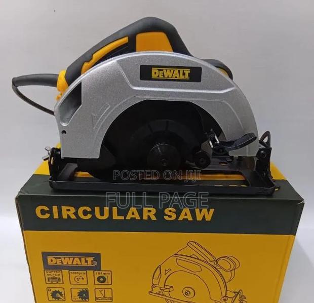 Dewalt Circular Saw - main view