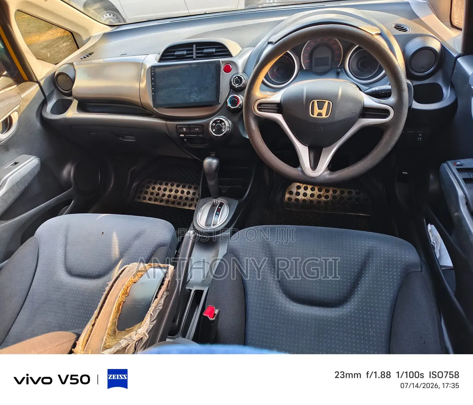 Honda Fit Automatic 2011 Yellow