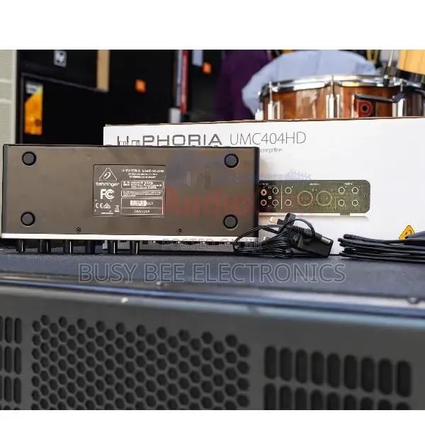 Behringer U-Phoria Umc404hd - main view