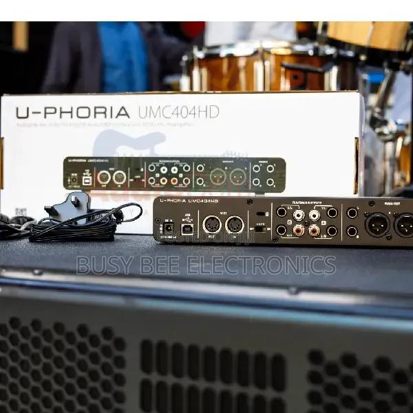 Behringer U-Phoria Umc404hd - thumbnail 2
