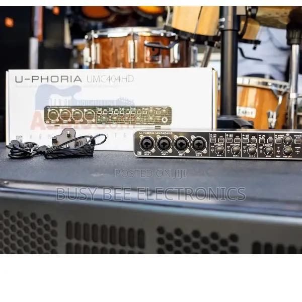 Behringer U-Phoria Umc404hd - thumbnail 4