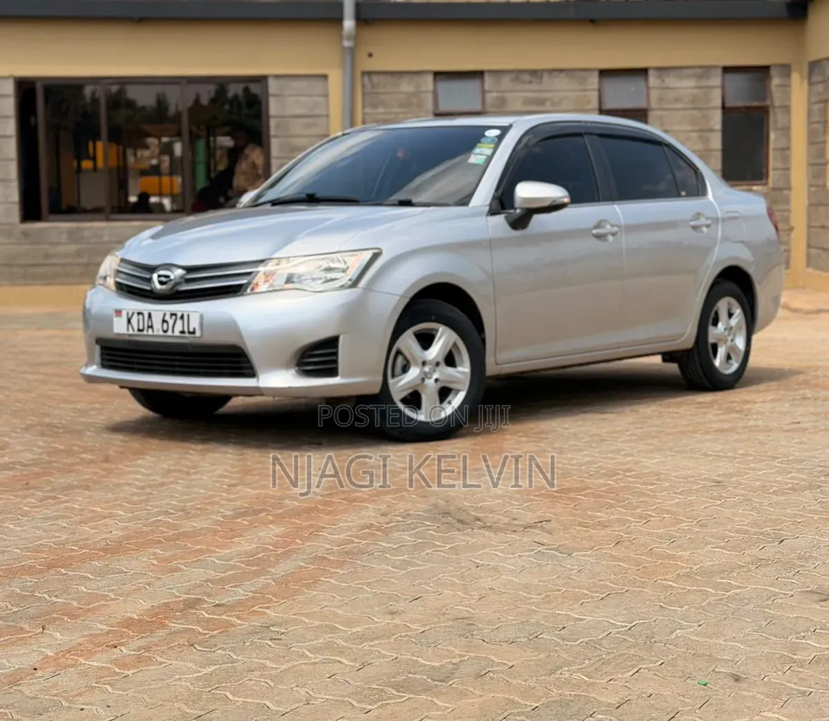 Toyota Axio 1.5 G 2WD 2013 Silver