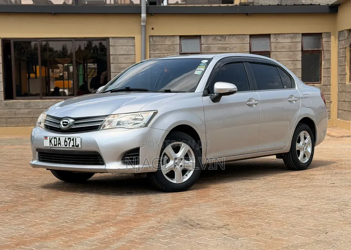 Toyota Axio 1.5 G 2WD 2013 Silver