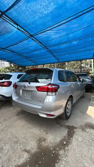 Toyota Corolla Fielder 2022 Silver