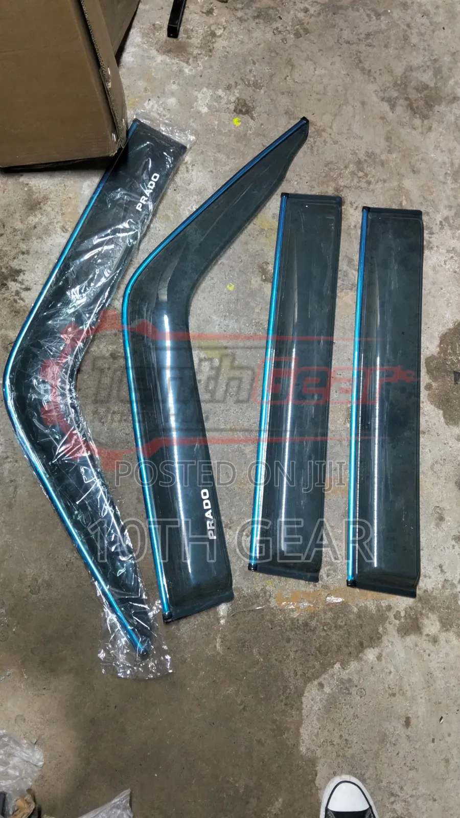 Wind Breaker/Window Visor Prado 78 Series.