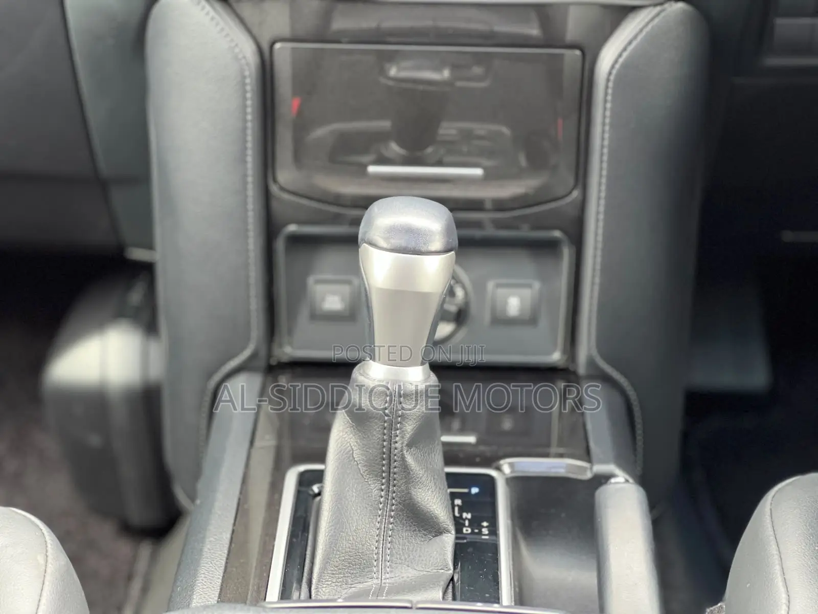 Toyota Land Cruiser Prado 2.7 2020 Pearl