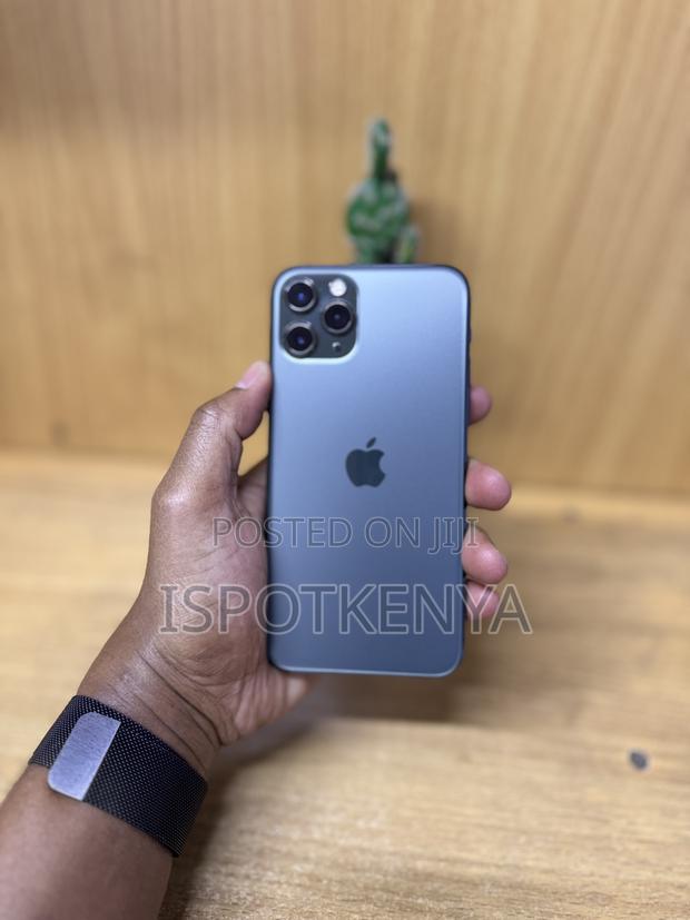 Apple iPhone 11 Pro 64 GB Green - thumbnail 2