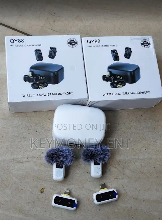 Dual Lavalier Microphone With Type C iPhone Connectivity QY88