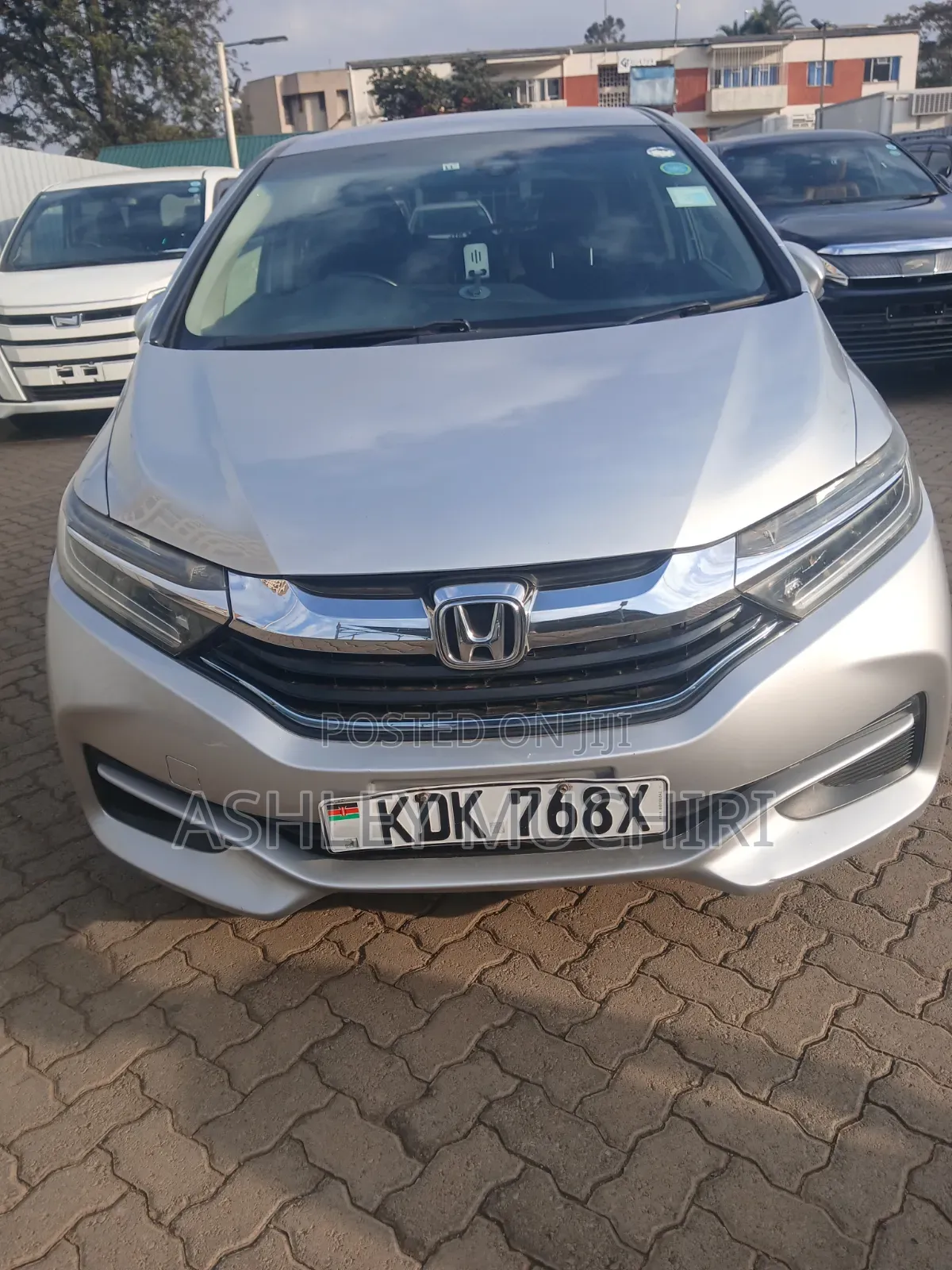 Honda Fit Shuttle 2015 Silver