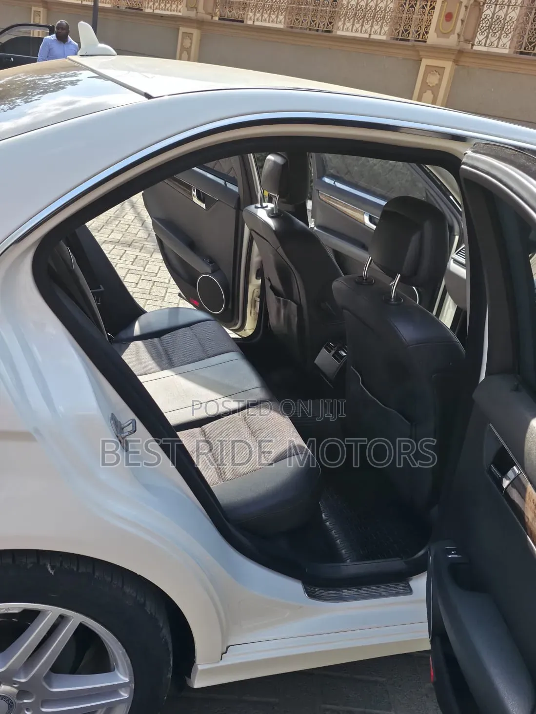 Mercedes-Benz C200 2010 White