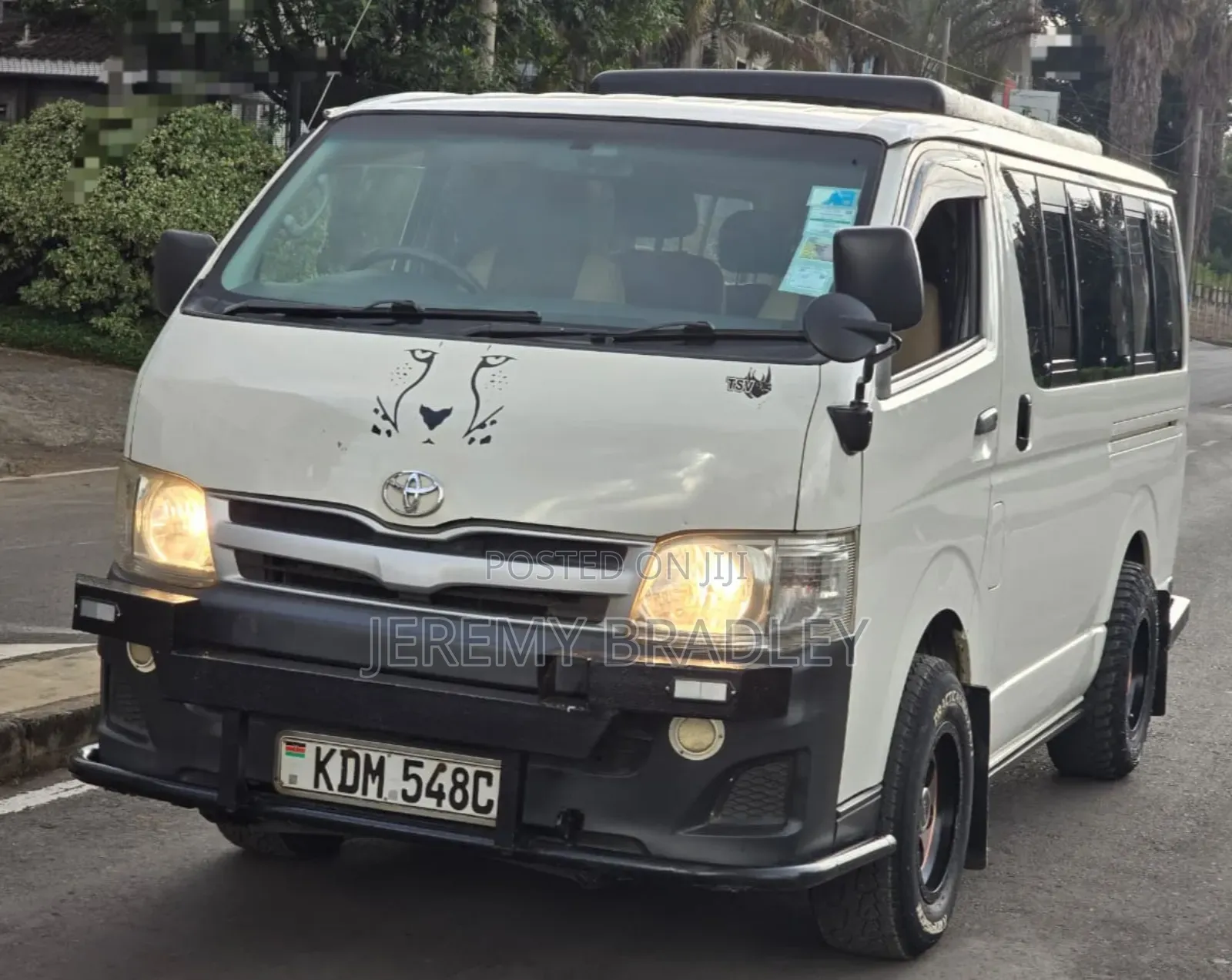 Toyota HiAce 2016 White